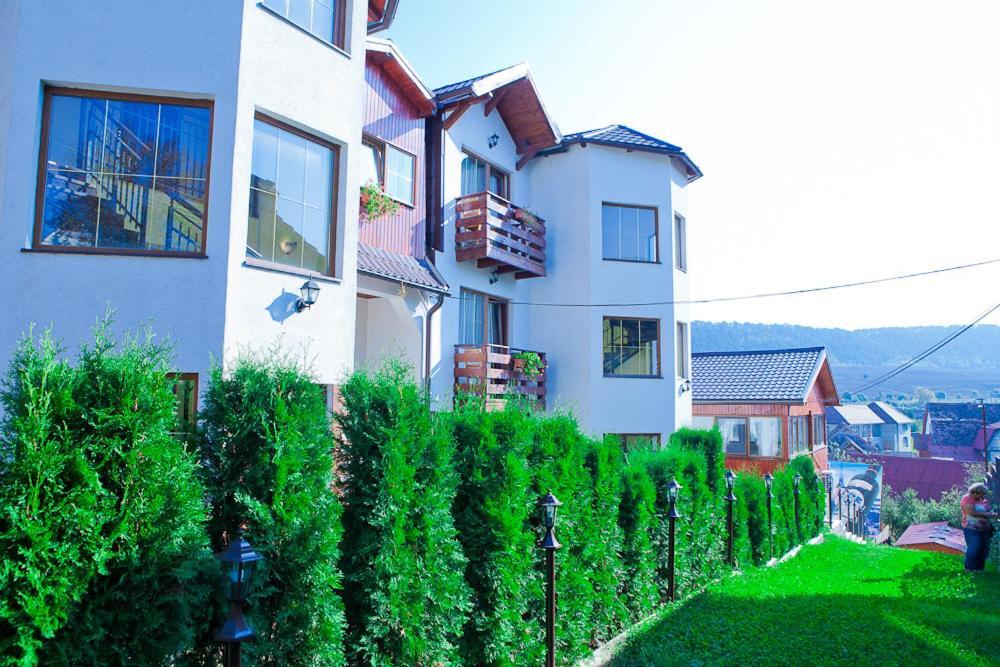 Pensión Casa 3*